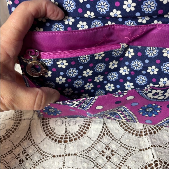 Vera Bradley Boysenberry Travel Envelope Wallet Credit Card Holder Retired - Picture 8 of 11